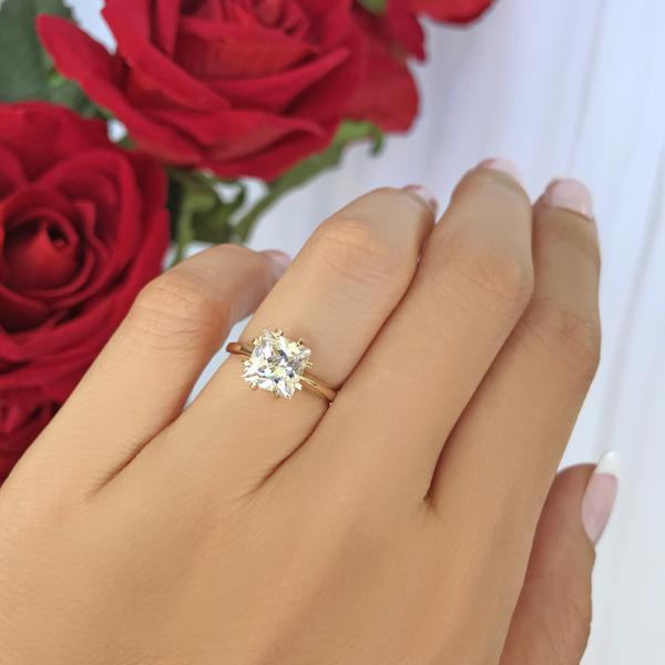 Two carat square diamond on sale ring