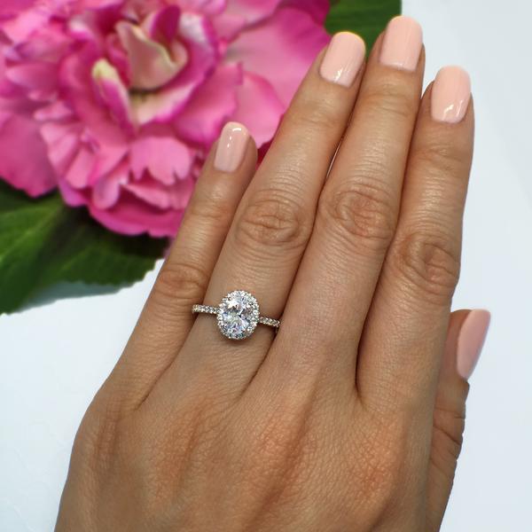 14K White Gold Pavé Halo Diamond Engagement Ring (Oval Center)