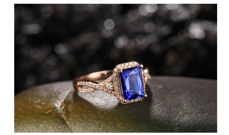10 Best Sapphire Engagement Rings in 2024
